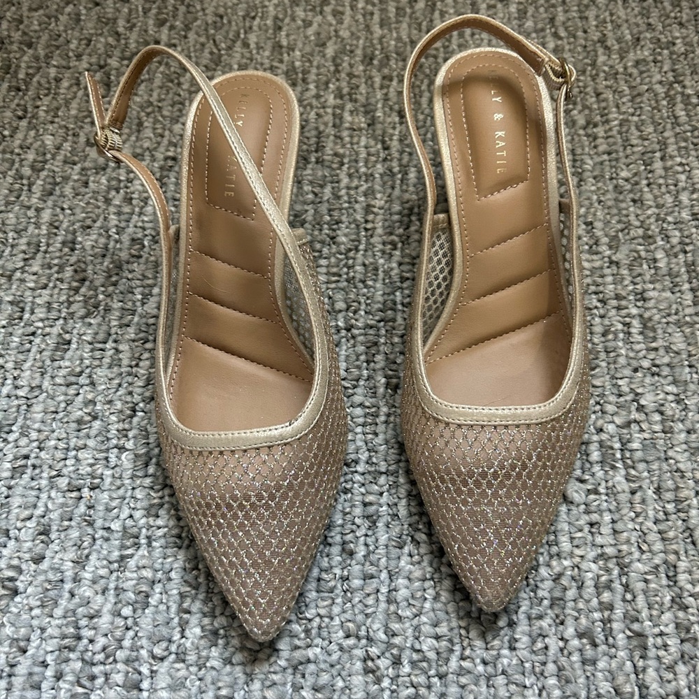 Kelly and Katie Gold metallic adjustable sling back Dress Shoes Size 7 M